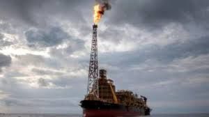 سقوط  بی سابقه قیمت نفت در بازار جهانی همه را شوک زده کرد/هر بشکه نفت ۳۰ درصد کاهش قیمت یافت/هر بشکه نفت برنت به ۳۱ دلار و ۲۴ سنت رسید