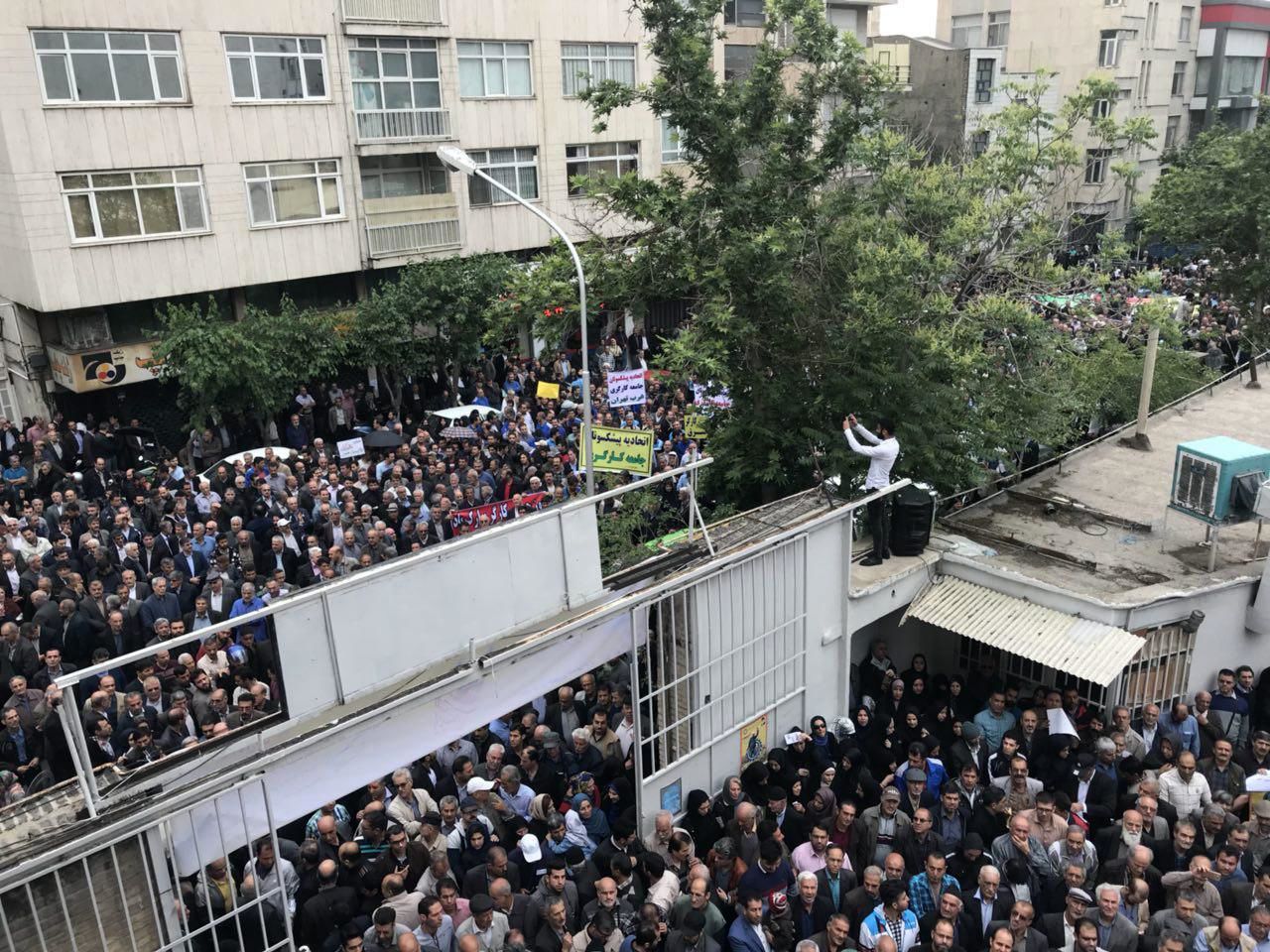 شش نفر از تجمع کنندگان روز جهانی کارگر در مقابل مجلس شورای اسلامی بازداشت شدند