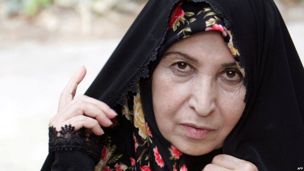 زهرا رهنورد نسبت به خبر رفع حصر خود واکنش نشان داد