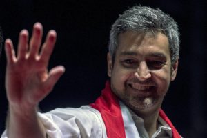 ماریو عبدو بنیتز کاندیدای حزب حاکم پاراگوئه در انتخابات پیروز شد