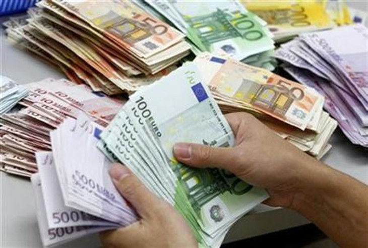 تصویب سود نقدی ۲۴۰ هزار میلیارد ریالی توسط ناشران بورس تهران