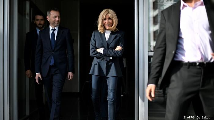 همسر امانوئل ماکرون به شغل معلمی باز میگردد