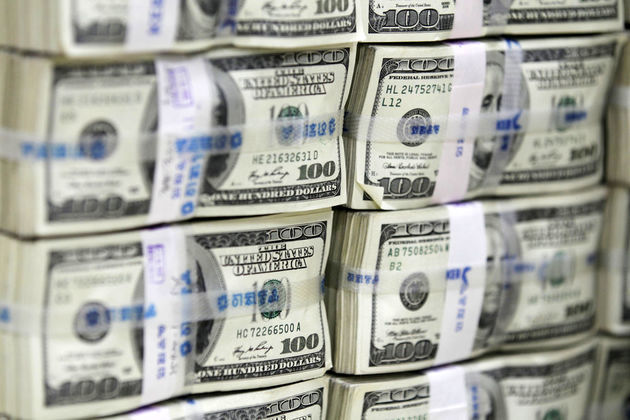 شیوه فروش ارز صادراتی ابلاغ شد / متن کامل بخشنامه ۱۲ بندی جهانگیری خطاب به دستگاههای اجرایی