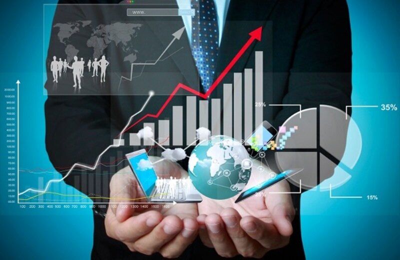 فلزات، پالایشی، پتروشیمی و بانکی‌ها سهم‌های پربازده در سال ۹۹/ دکتر قالیباف اصل توانایی ایجاد تغییرات بزرگ را در بازار سرمایه دارد