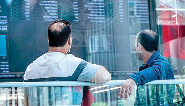 کارگزاری‌ها هیچ دستورالعمل مکتوبی برای مدل فروش سهام عدالت دریافت نکرده‌ بودند/ زهر فروش ناشی از رفتار هیجانی تازه‌واردان بورس گرفته شد/ صعود شاخص در انتظار شفاف‌سازی نرخ خوراک پالایشی‌ها و تجدید ارزیابی شرکت‌های دولتی