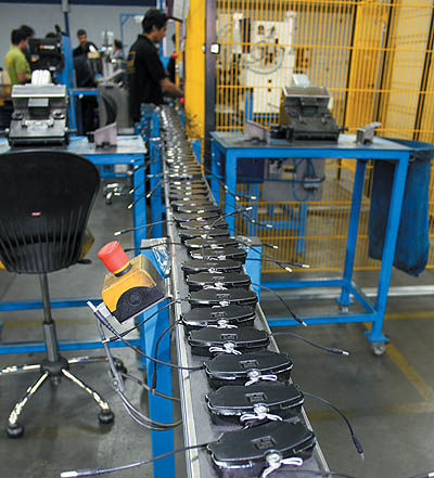 واردات بی‌رویه بلای جان نیروی کار/ این‌بار تعدیل در صنعت لنت‌سازی