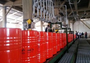 تأثیر کاهش عرضه نفت ایران بر بازار جهانی / ضرب الأجل شش ماهه آمریکا به خریداران نفت ایران