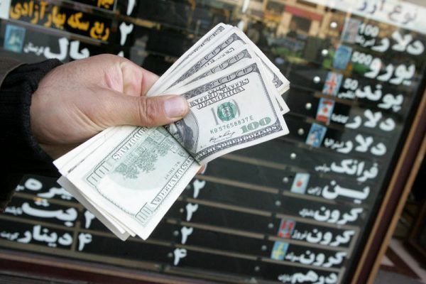 تاثیر افزایش نرخ دلار بر صنایع بورسی