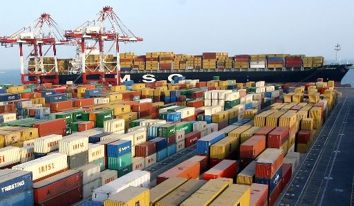 صادرات ایران در آذرماه نصف شد / دلایل کاهش صادرات ایران از دید وزارت صمت