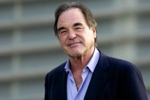 هالیوود و واشنگتن ارتباط عمیقی با هم دارند /  کمپانی برادران وارنر ۲۶ دقیقه از فیلم را حذف کرد / پوتین هرگز پیش از مصاحبه از من محور سوالاتم را نمی پرسید و پس از مصاحبه هم درخواست هیچ ادیتی نکرد