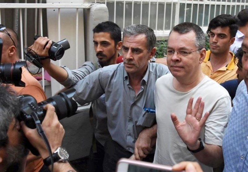 آمریکا به ترکیه هشدار داد/ اگر کشیش آزاد نشود فشار اقتصادی بیشتر می شود