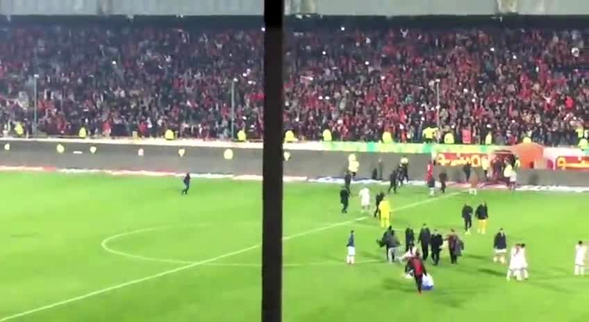 حرکت عجیب کالدرون  بعد از بازی  پرسپولیس با نساجی+ فیلم