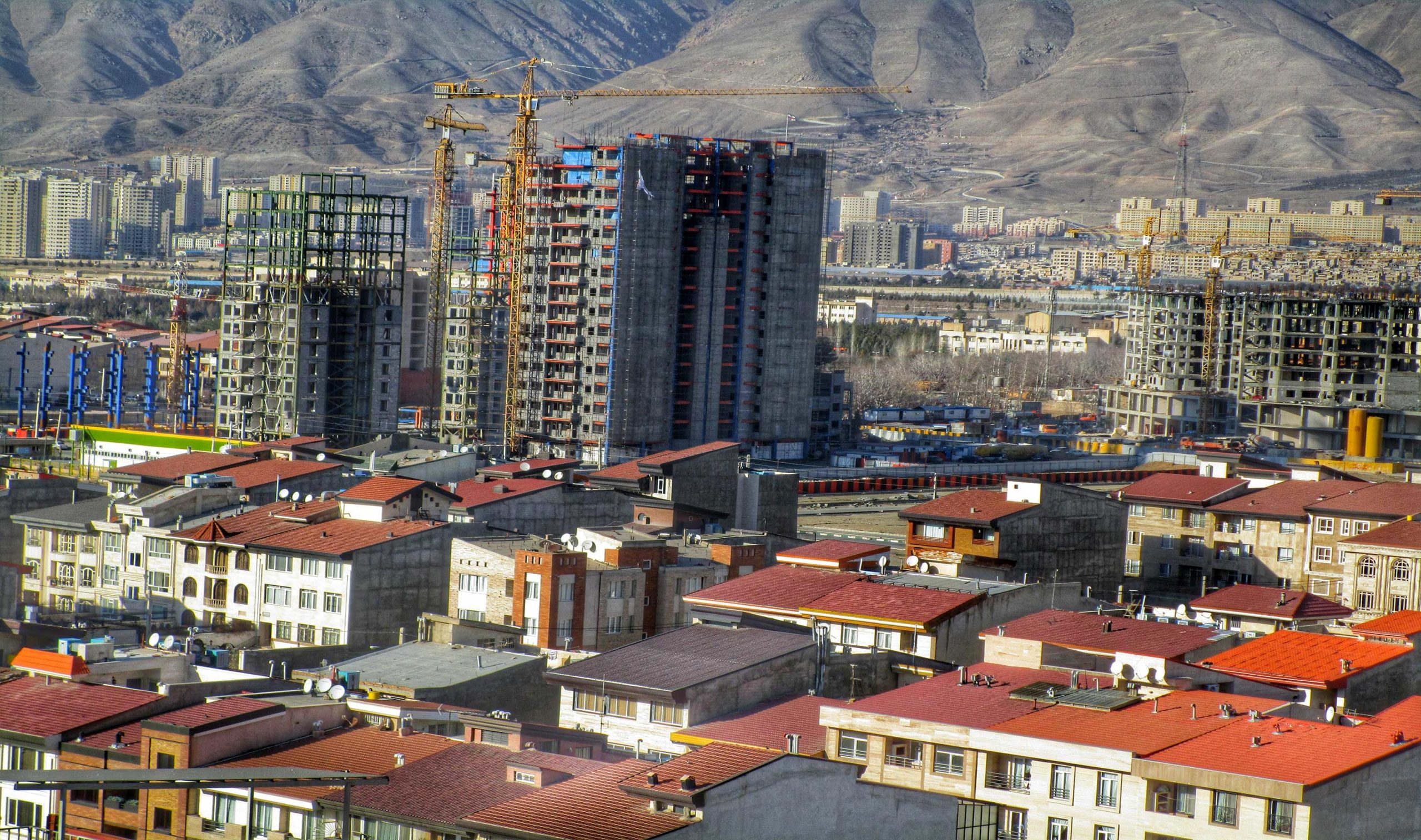 بیشترین قیمت ۲۰ میلیون تومان در محله سعادت آباد / ارزان‌ترین ۳ میلیون و ۶۰۰ هزار تومان در محله وحیدیه زرکش
