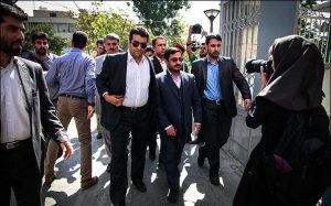 واکنش پدر محمد کامرانی یکی از قربانیان کهریزک به حکم سعید مرتضوی:  در دو پرونده مشابه دو حکم کاملا متفاوت صادر شد / از این حکم راضی نیستم و این امر را به خدا واگذار می‌کنم