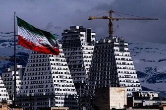 بانک جهانی از کوچک شدن اقتصاد ایران در سال ۹۹ خبر داد