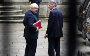 نشست فوری دولت انگلیس برای حمله به سوریه