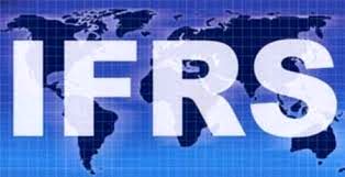 نتیجه حکمیت بنیاد  IFRS بین بانک مرکزی و سازمان حسابرسی