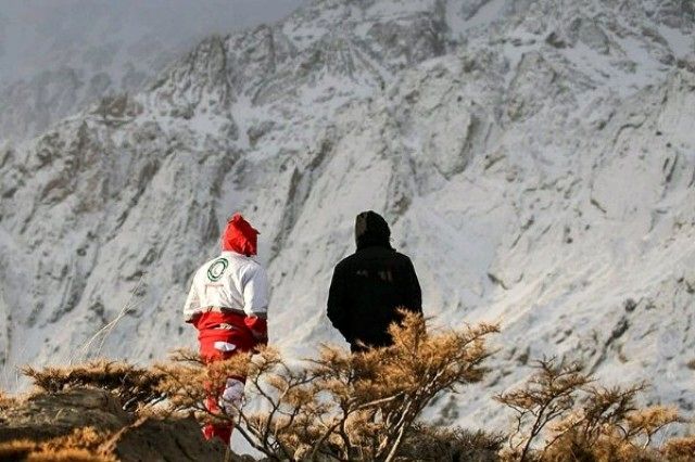 پیکرهای خلبان و کمک خلبان هواپیمای تهران یاسوج در ارتفاعات دنا پیدا شد / عملیات جستجو تا یک ماه دیگر ادامه دارد