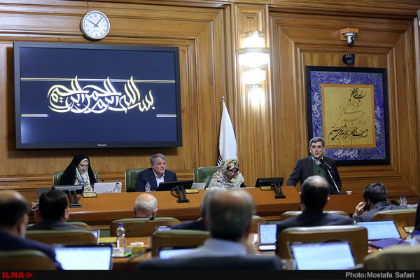 احمد مسجد جامعی: حسینی مکارم انتخاب مناسبی برای شهرداری نیست