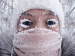 در هوای ۵۰ درجه زیر صفر چه اتفاقی می افتد؟ + فیلم