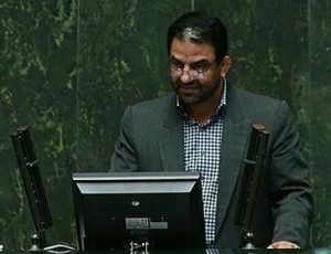 سفر رئیس جمهور به مناطق زلزله زده نمایشی بود/ مردم در معرض خطر بیماری وبا و سالک