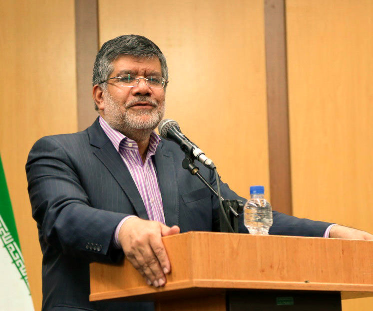 واردکنندگانی که ارز دولتی ۴۲۰۰ تومانی دریافت کرده اند باید با ارز ۸۰۰۰ تومانی کالاها را ترخیص کنند / مابه التفاوت باید پرداخت شود / ماشین آلات و تجهیزات از پرداخت مابه التفاوت معاف هستند