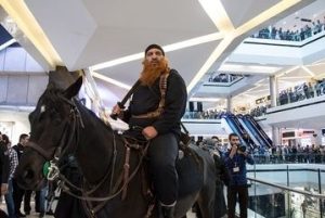 پلیس تبلیغات کنندگان فیلم به وقت شام را احضار کرد