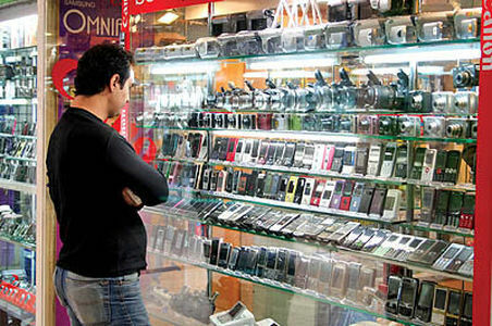 برای مبارزه با قاچاق باید بازار وسایل دیجیتال شفتف سازی شود