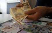 ادامه روند کاهشی نرخ دلار و یورو برای سومین روز متوالی