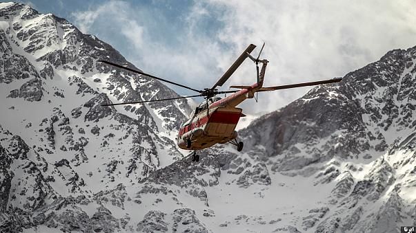 پیکر ۴۲ نفر از مسافران پرواز تهران  یاسوج کشف شده و به پزشکی قانونی انتقال یافت / انتقال اجساد به صورت پیاده روزانه ۲۰ ساعت زمان نیاز دارد