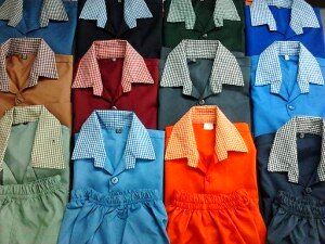 دلال هایی که به بازار روپوش مدارس راه پیدا کردند