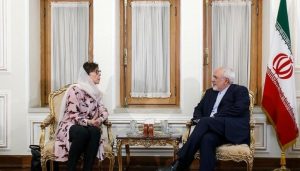 ظریف: اروپا برای حفظ برجام بیشتر تلاش کند