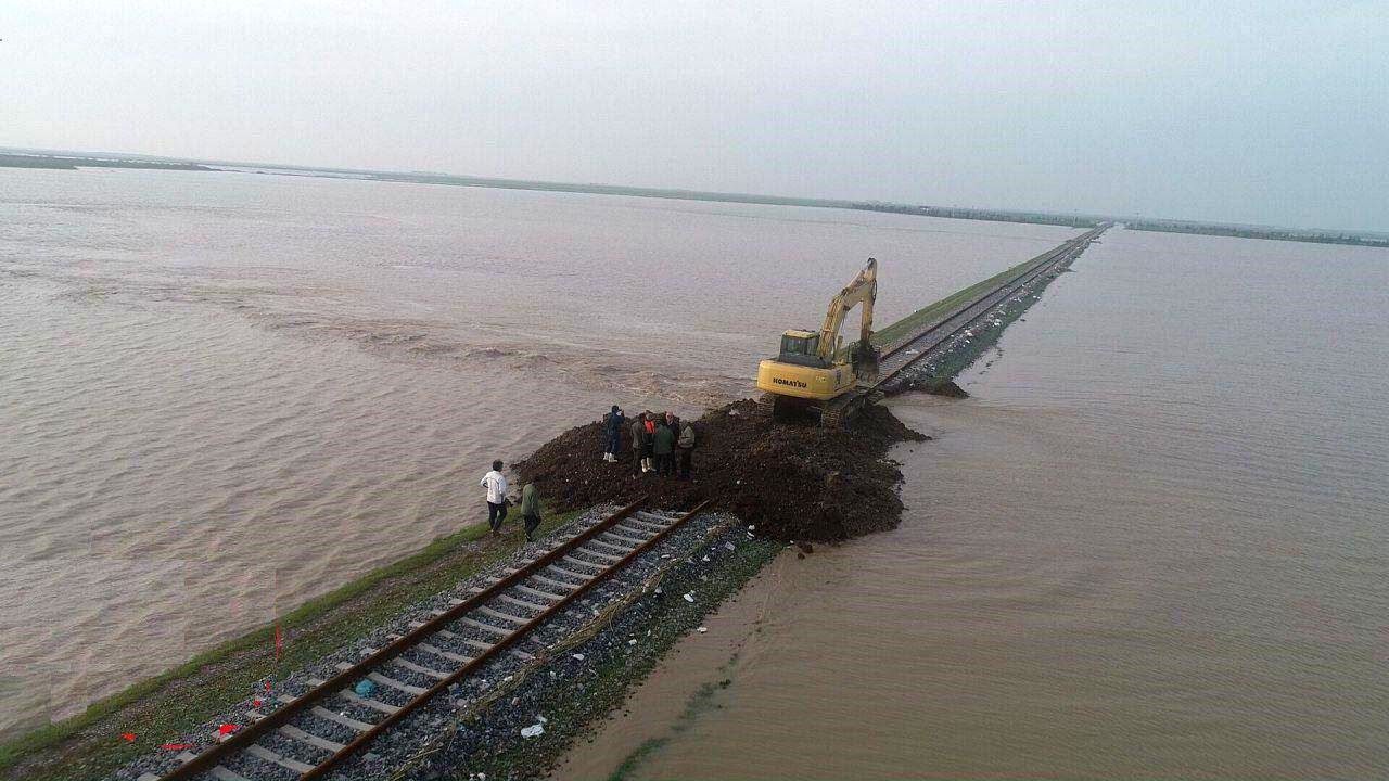 انفجار راهآهن آققلا تاثیری بر روند سیلاب گمیشان ندارد