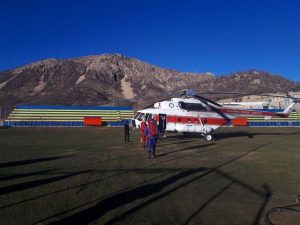 یک محموله دیگر از بقایای جان‌باختگان هواپیمای تهران یاسوج به پایین کوه دنا انتقال داده شد