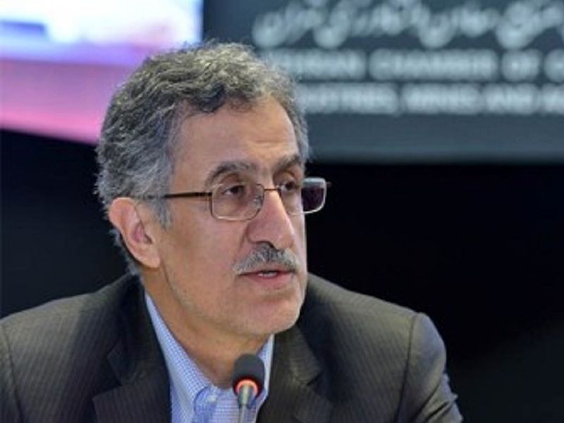 بنزین با نرخ ۵ هزار تومان به فروش برسد