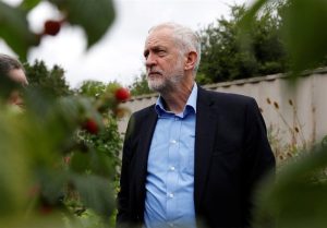 کوربین: دولت انگلیس برایحمله به سوریه منتظر دستورات ترامپ است