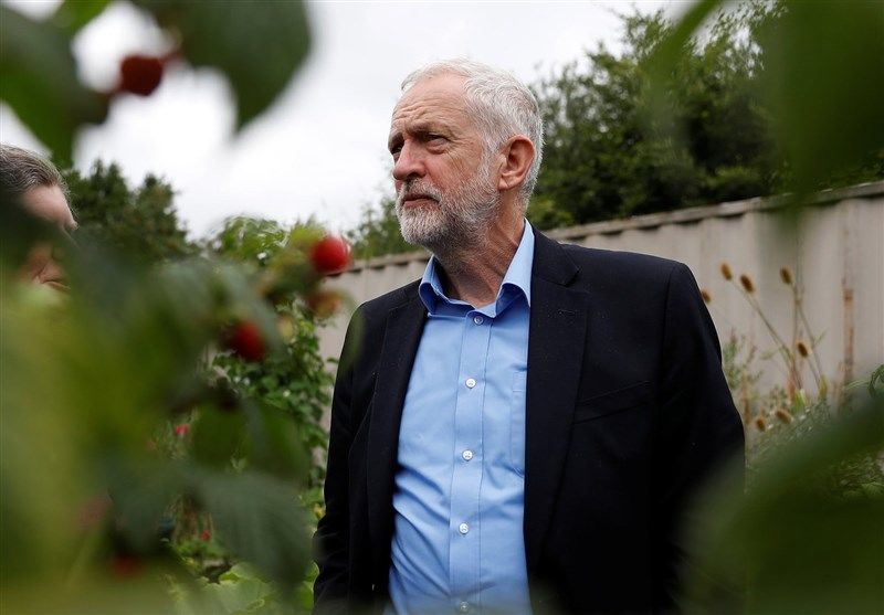 کوربین: دولت انگلیس برایحمله به سوریه منتظر دستورات ترامپ است