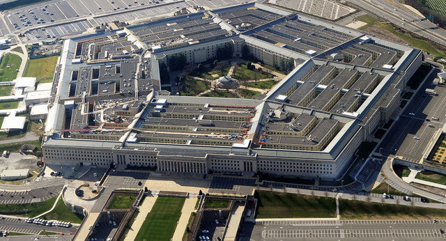 وزیر دفاع آمریکا به آسیا سفر نمی کند/لغو برنامه های پنتاگون به دلیل شیوع کرونا