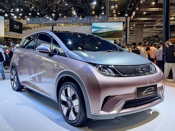 چین بازار خودروهای جهان را تسخیر کرد