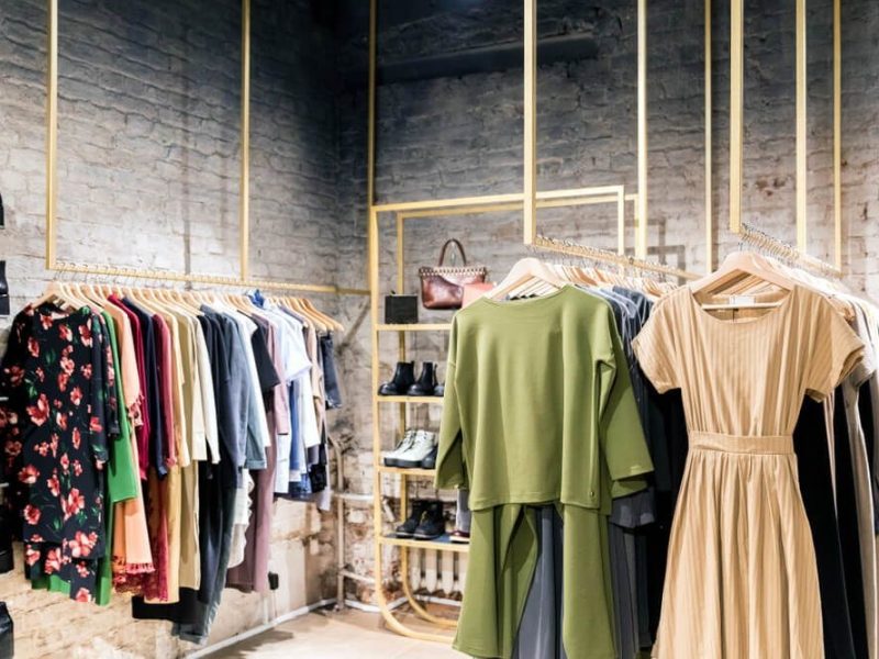 طرح مقابله با قاچاق پوشاک با محوریت مراکز تجاری برروی برندهای محرز در حال اجراست/ بیش از ۹۰ درصد کالاهای قاچاق ، استوک هستند