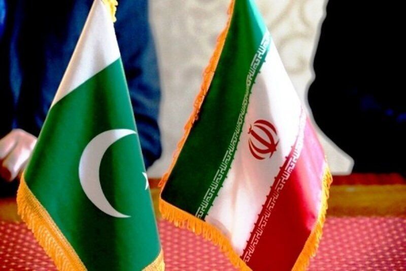 ایران و پاکستان برای بازگشت سفرایشان توافق کردند/وزیر امور خارجه ایران به پاکستان سفر می کند