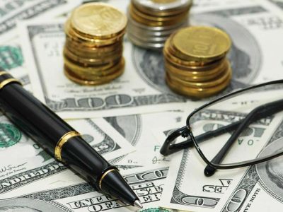 خرج کردن منابع نفتی برای هزینه های جاری ، تورم زاست/ شناسایی درآمدهای جدید مالیاتی از راه تشخیص فراریان مالیاتی