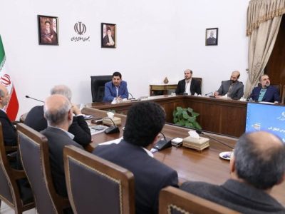 تاکید مقامات ارشد دولتی بر اجرای برنامه‌های کاهش آلودگی هوا و توسعه حمل و نقل عمومی