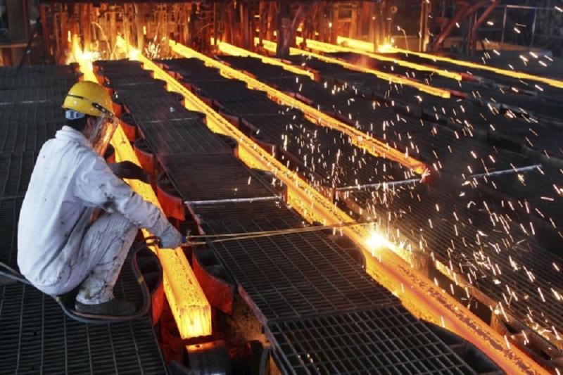 کاهش عوارض صادراتی فولاد، راهکار مؤثر برای تحریک تقاضا و کاهش هزینه‌های این صنعت