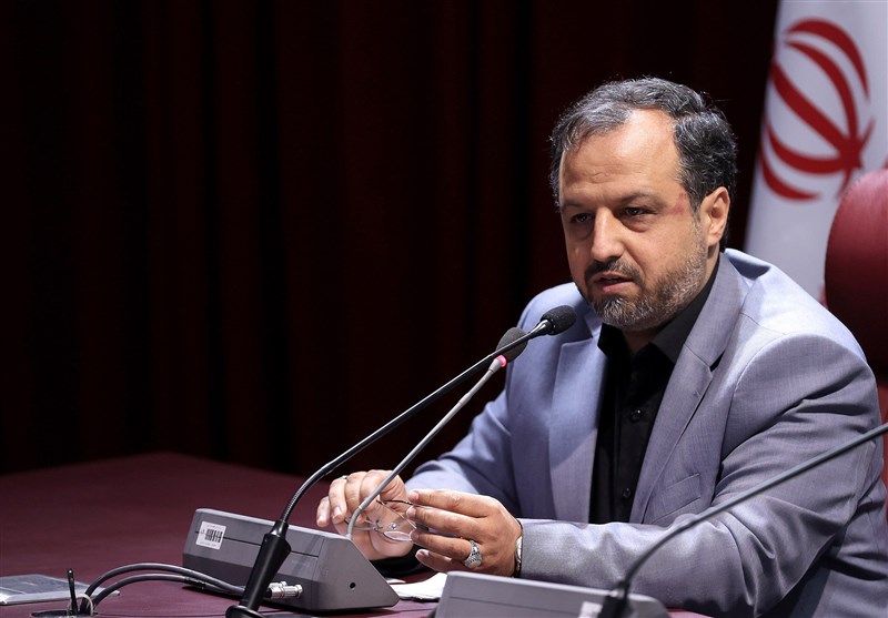 وزیر اقتصاد: اولویت اصلی ستاد اقتصادی دولت مهار تورم است